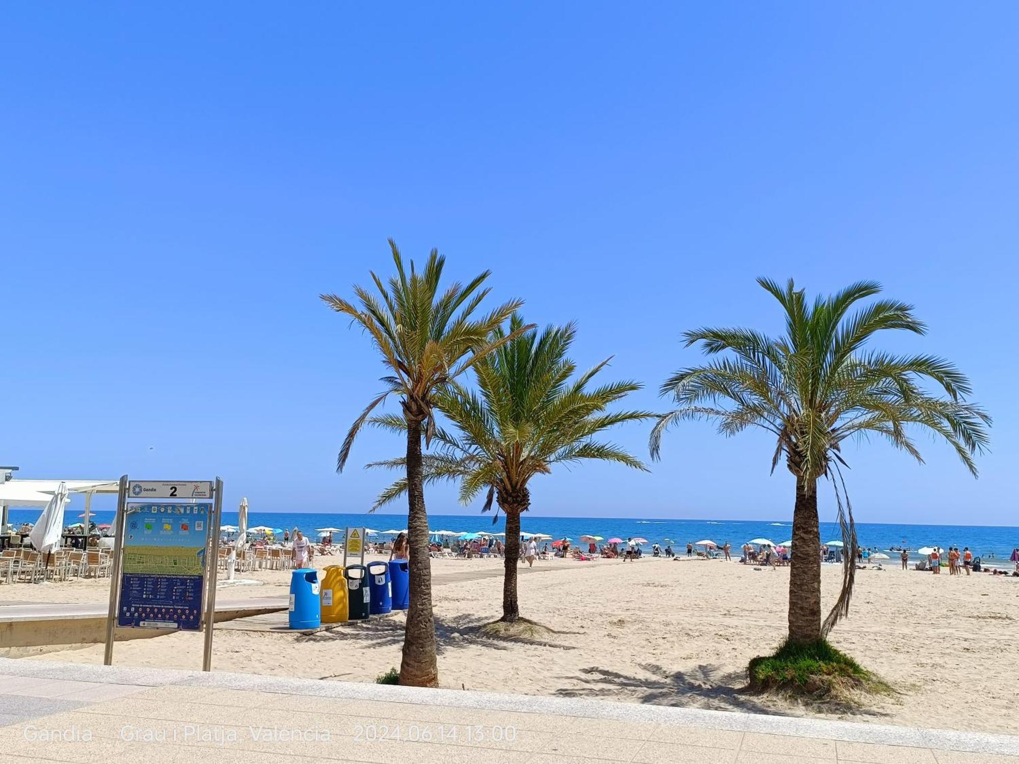 Mare De Deu, Vivienda Vacacional Para Familias Y Mayores De 25 Anos En El Grao De Gandia-Playa Playa de Gandía Exterior foto