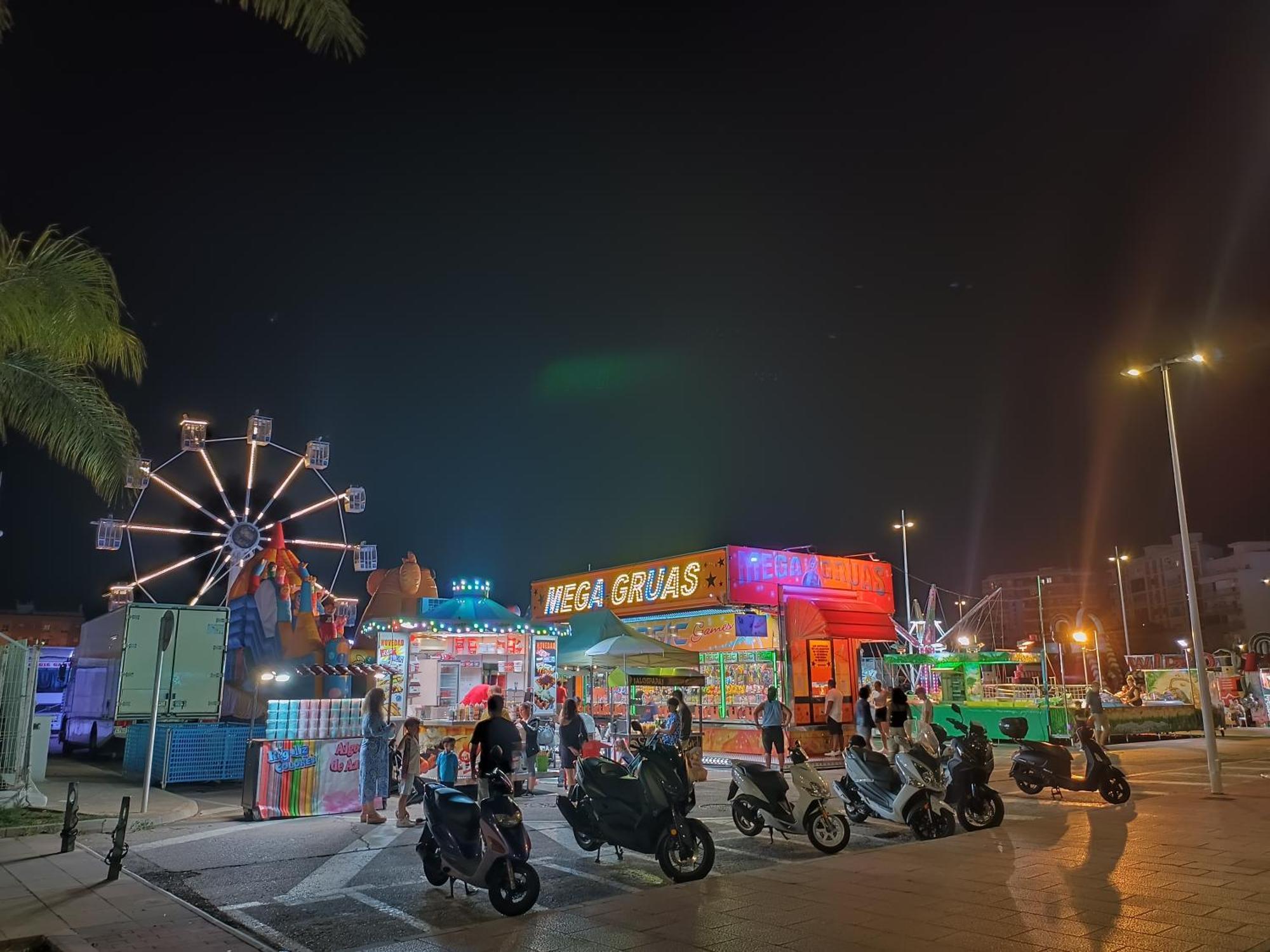 Mare De Deu, Vivienda Vacacional Para Familias Y Mayores De 25 Anos En El Grao De Gandia-Playa Playa de Gandía Exterior foto