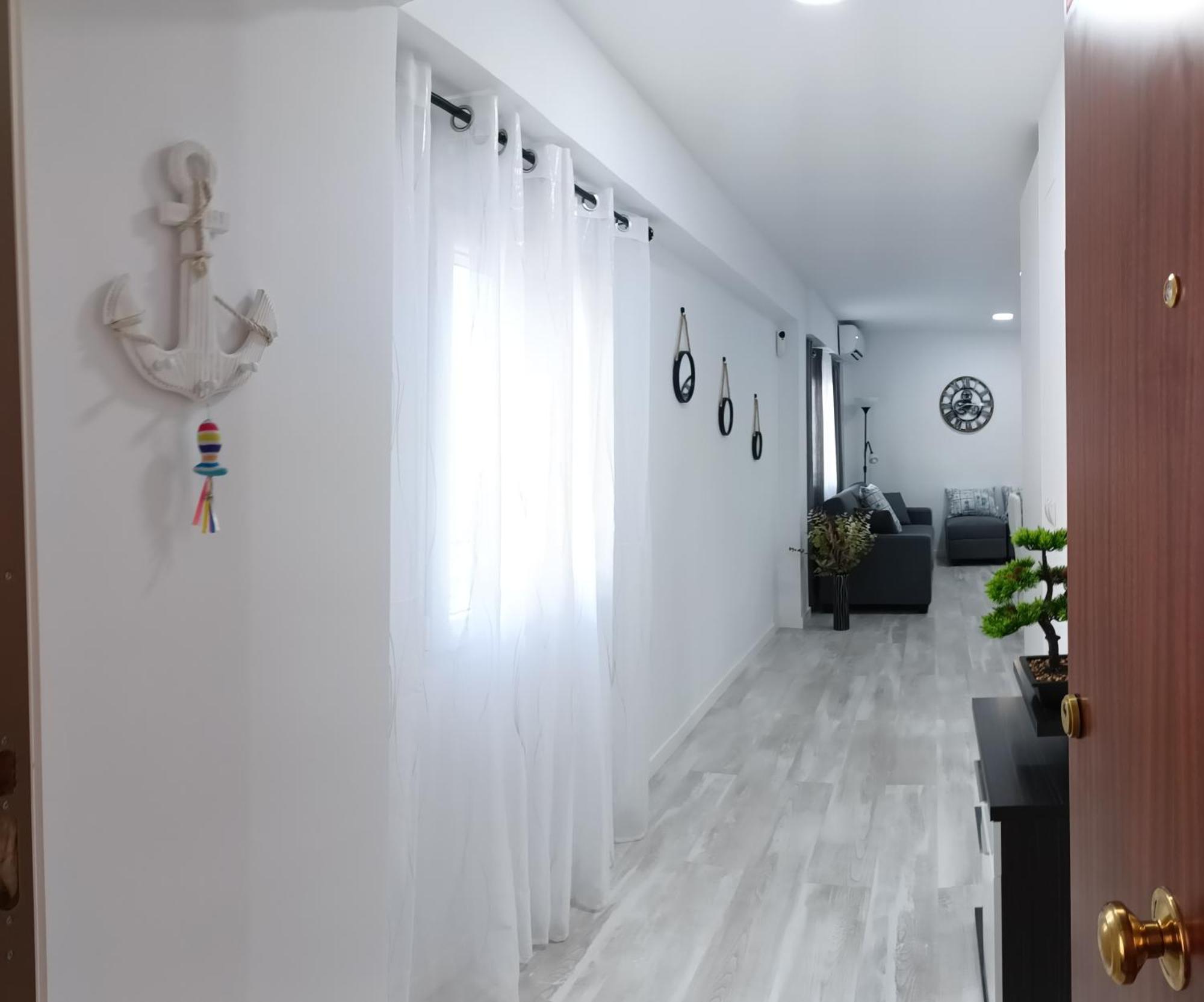 Mare De Deu, Vivienda Vacacional Para Familias Y Mayores De 25 Anos En El Grao De Gandia-Playa Playa de Gandía Exterior foto